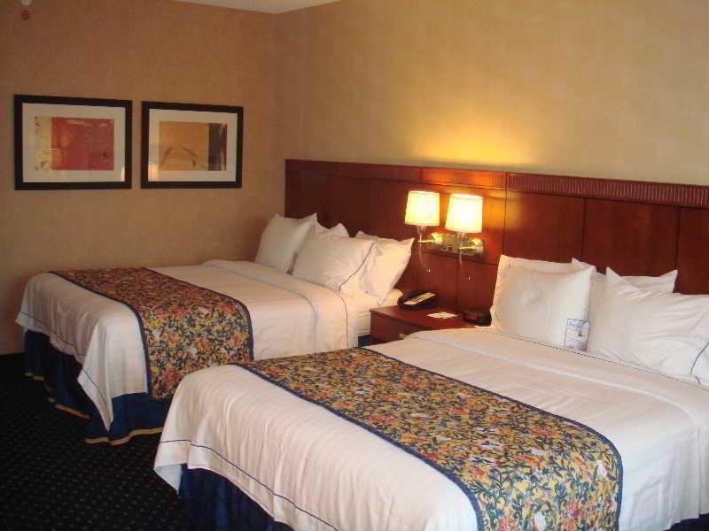 Courtyard By Marriott Gettysburg Hotel Room photo